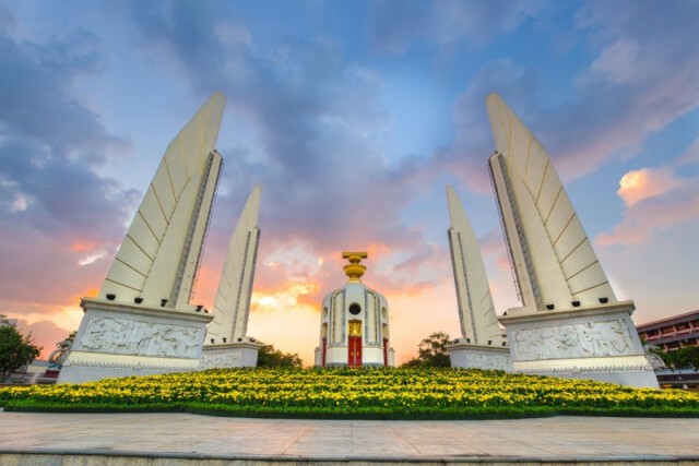 "iLaw" สรุปเนื้อหา "แก้รธน." ตามข้อเสนอของแต่ละฝ่าย ก่อนประชุมสภา 17 พ.ย. นี้