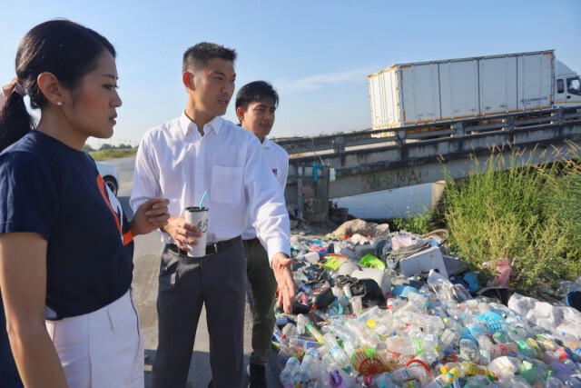 "ธนาธร" เสนอไอเดียพัฒนาถนนเลียบคลองส่งน้ำสุวรรณภูมิ