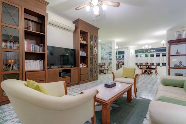 พาครอบครัวและสัตว์เลี้ยงแสนรักมาพักที่ บ้านเย็นใจ หัวหิน