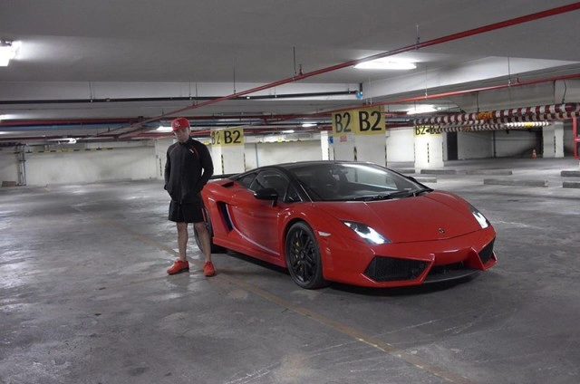 "ดีเจภูมิ" ทำอาชีพเสริม ส่งของด้วยรถแลมโบกินี่ คันละ 20 ล้าน?