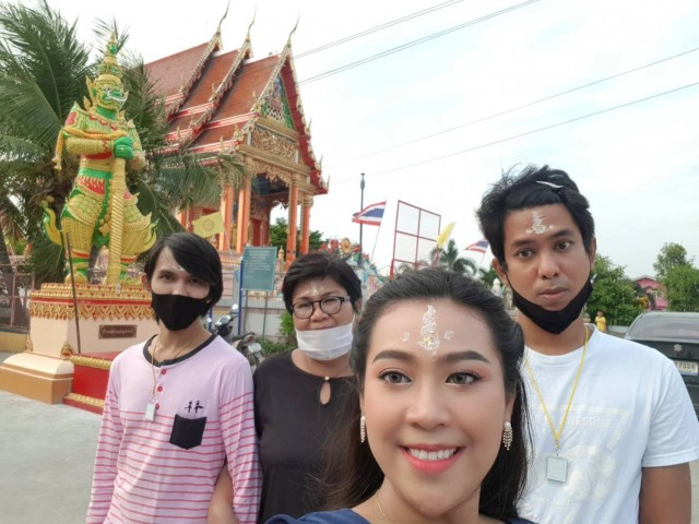 เยี่ยมชมศิลปะมอญไหว้พระขอพรขอโชคที่"วัดสร่างโศก"