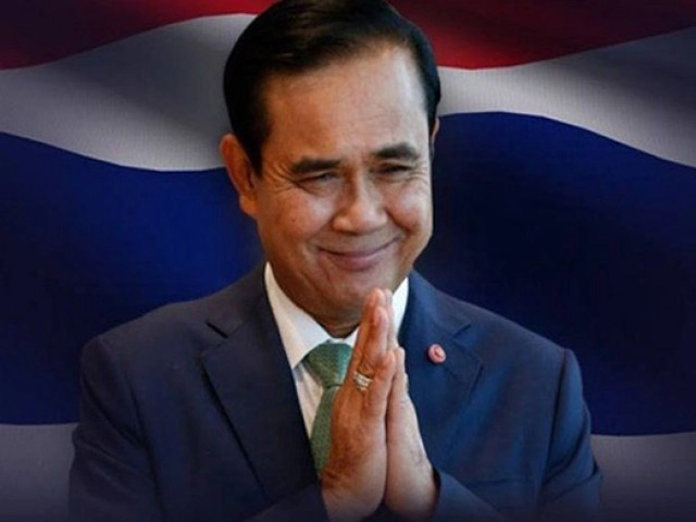 โพลชี้ "คนละครึ่ง พึ่งได้" ดี๊ดี.! เด็กหนุน "ลุงตู่" อยู่ยาว