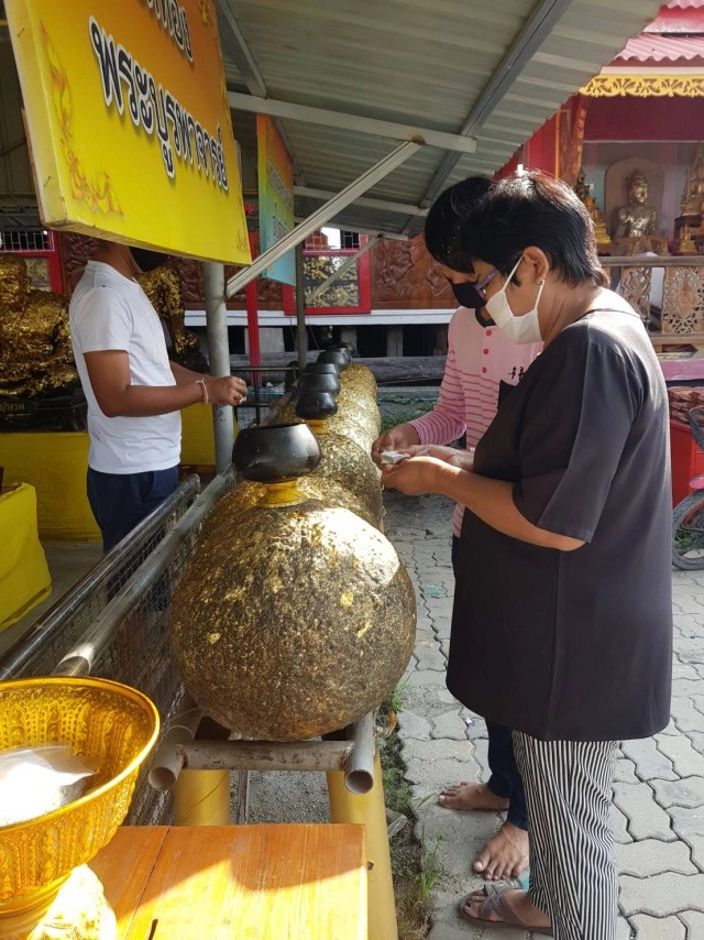 เยี่ยมชมศิลปะมอญไหว้พระขอพรขอโชคที่"วัดสร่างโศก"