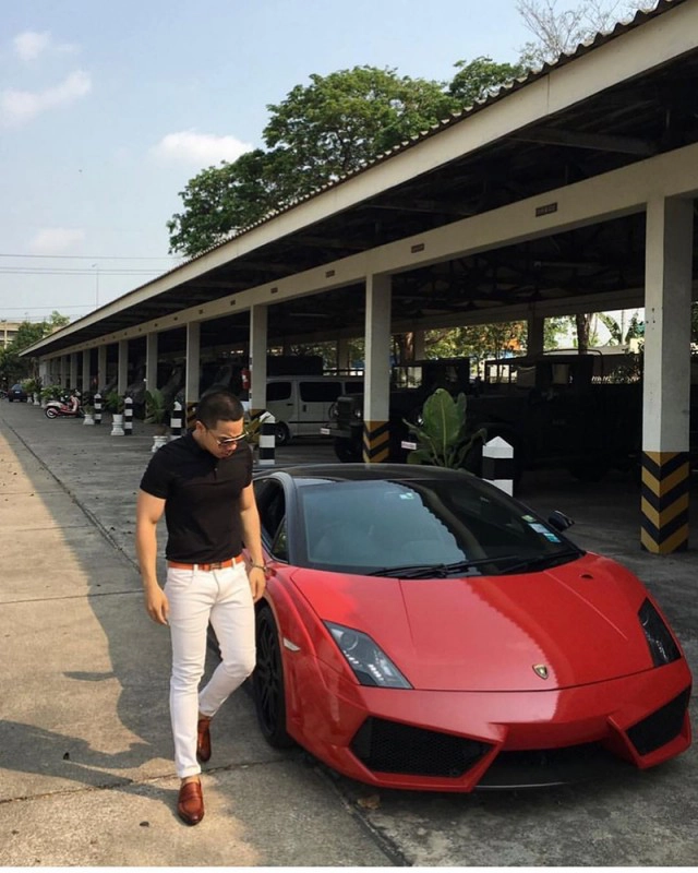 "ดีเจภูมิ" ทำอาชีพเสริม ส่งของด้วยรถแลมโบกินี่ คันละ 20 ล้าน?