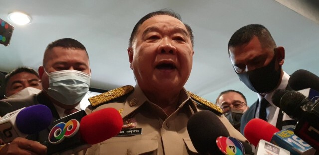 2 ป.ไร้กังวล ม็อบล้อมสภา "ชวน" ชี้ชุมนุมได้ตามกม.