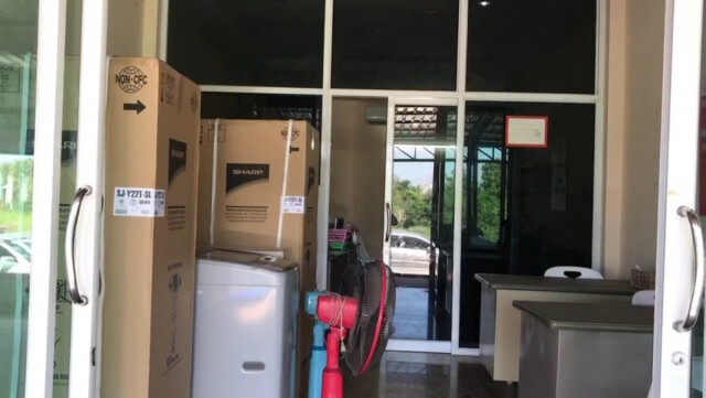 ย่องขโมยกระปุกออมสินเก็บเงินหมื่นหนุ่มขายเครื่องไฟฟ้า