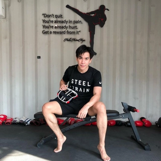 รู้จัก "บอล อัศนัย" จากคนติดบุหรี่หนัก สู่สายสุขภาพ