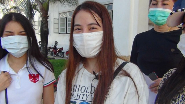 พริตตี้ ร้านอาหาร ยกทัพบุกศาลากลางแปดริ้วร้องทุกข์