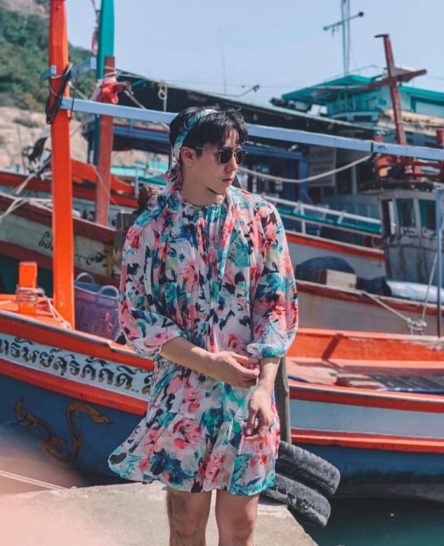 ‘เขื่อน เคโอติก’ โชว์แซ่บ อวดแฟชั่นชุดว่ายน้ำเว้าสูง