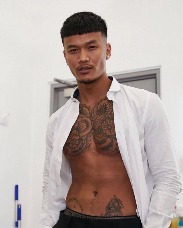 "หนุ่มร้อยเอ็ด" ขึ้นแท่นหล่อระดับโลก Burberry เลือกเป็นนายแบบของแบรนด์