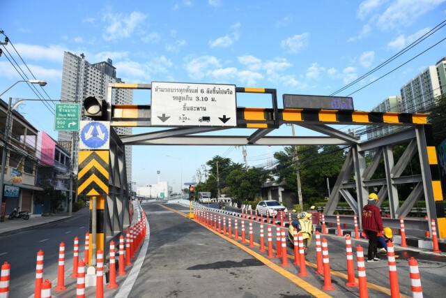 เปิดใช้แล้ว!! สะพานข้ามแยก "ศรีนครินทร์–พัฒนาการ"