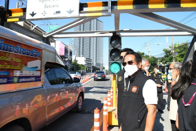 เปิดใช้แล้ว!! สะพานข้ามแยก "ศรีนครินทร์–พัฒนาการ"