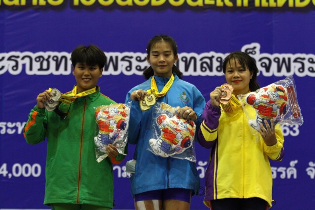 "สุรัสวดี" กวาด3 ทอง ยกน้ำหนักเยาวชนชิงแชมป์ประเทศไทย