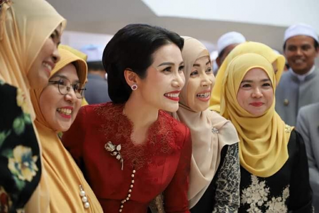 เจ้าคุณพระสินีนาฏฯ ร่วมพิธีดูอาร์ขอพร ที่มัสยิดกลางนครศรีธรรมราช เจ้าคุณพระสินีนาฏฯ ร่วมพิธีดูอาร์ขอพร ที่มัสยิดกลางนครศรีธรรมราช