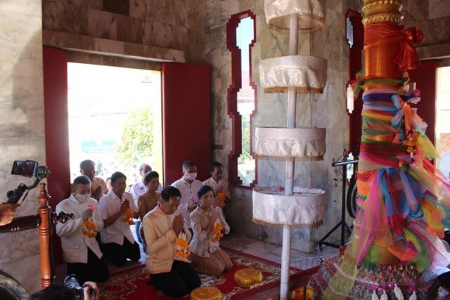รำบวงสรวงบรรพบุรุษ ฉลองใหญ่ 238 ปีศรีสะเกษ
