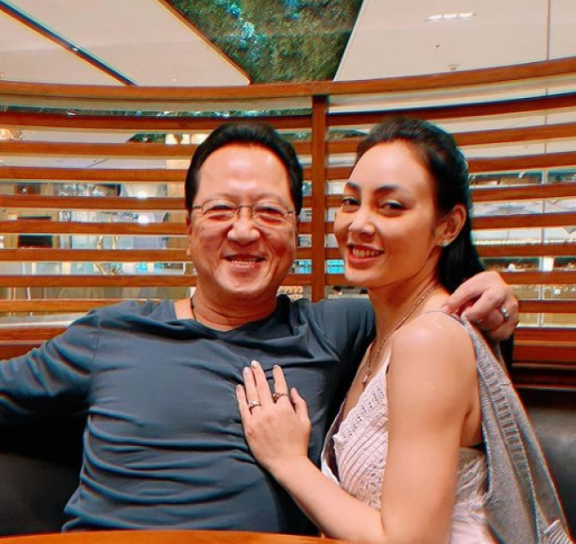 เจ้าสัวบุญชัย จะตอบว่าไงนะ? หลัง "ตั๊ก บงกช" ลงภาพหวาน ชวนแต่งงานอีกรอบ