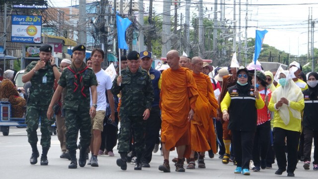 ธุดงค์เพื่อสันติภาพโลกจากเบตงถึงปัตตานีแล้ว