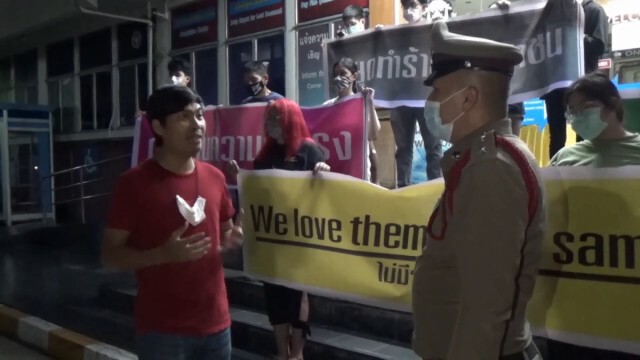 ผู้สมัคร ส.อบจ.บุกสถานีตำรวจ ไม่พอใจปราบม็อบหน้าสภา