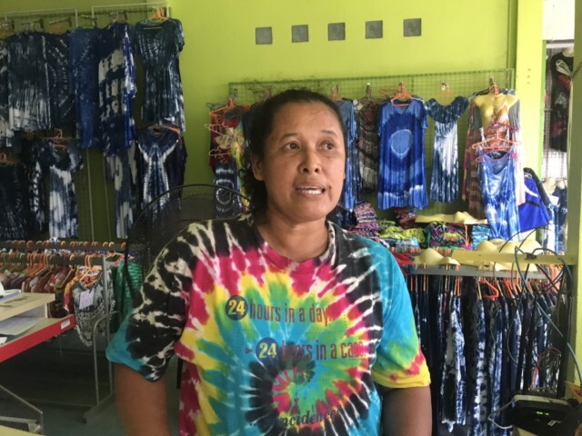 ร้านขายเสื้อผ้าประชดนายกฯลดทั้งร้าน