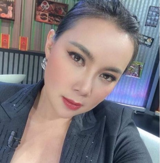 "บุ๋ม"ฟาดกลับแทน"ไมค์" หลังคนสนิท"ซาร่า"แจงเหตุทำไมติดต่อ "น้องแม็กซ์เวลล์" ไม่ได้