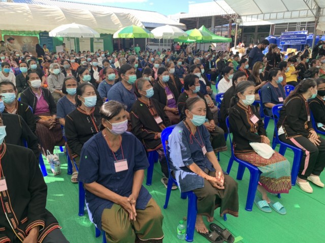 รมว.คลัง มอบเงิน 250ล.ประกันรายได้เกษตรกรผ่านธกส.