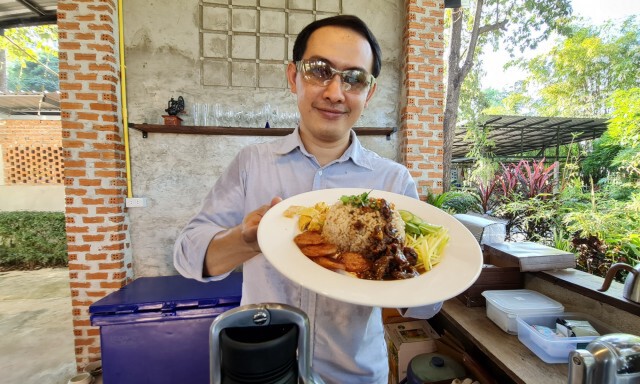 ชวนชิม"ก๋วยเตี๋ยวไก่ใบหม่อน"1 เดียวในพิษณุโลก