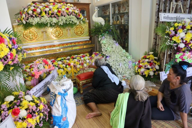 ญาติร่ำไห้ "เสี่ยเต้ย"ดับกะทันหันญาติ "เจ้อ๋อ"ร่วมไว้อาลัย