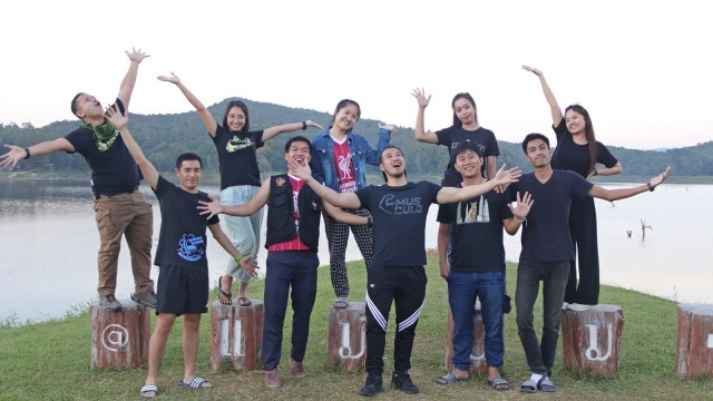 แห่กางเต็นท์-เสพธรรมชาติ "อช.แม่ปืม"