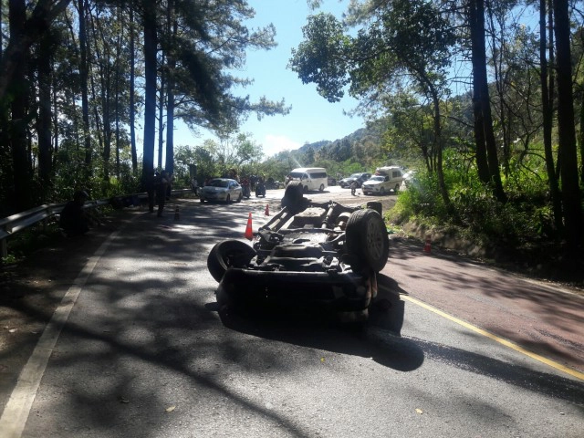 สลด!รถคว่ำกลางดอยอินทนนท์ดับ5-นายกฯเล็กเมืองปทุมสังเวย