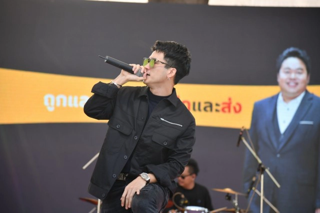 คนบันเทิงยก"พี่เดย์" เป็นผู้ปิดทองหลังพระ เปิดร้านทุกอย่าง 20 ช่วยคนในยุคโควิด