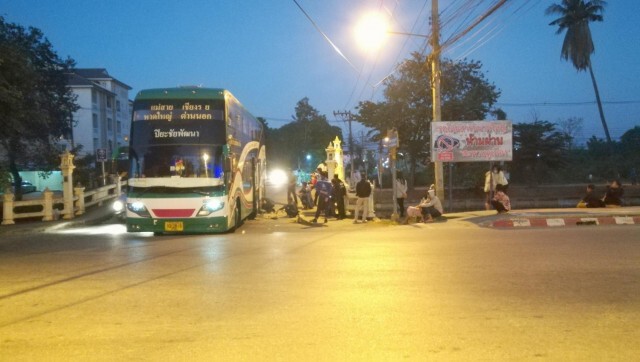 รถบัสติดสะพานประตูชัย-นาน 4 ชม.
