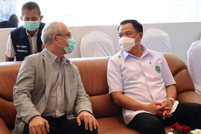 รมว.สธ.จับมือเอกชนเปิดศูนย์ฟอกไตฟรี