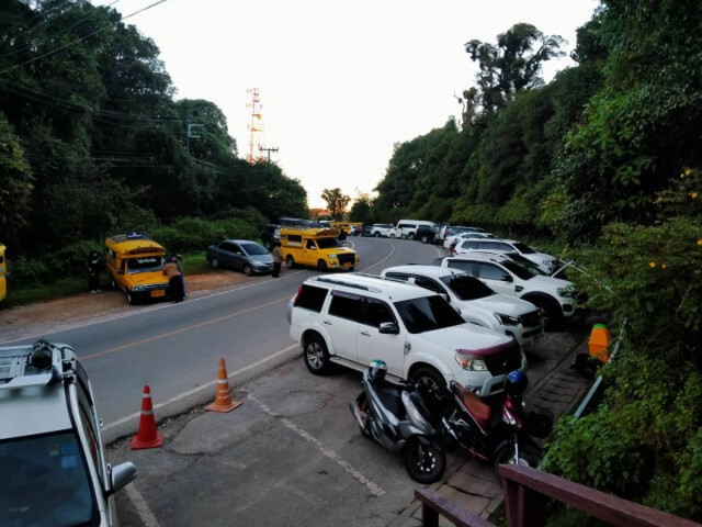 เย็นยะเยือก!นักท่องเที่ยวทะลัก"ดอยอินทนนท์"