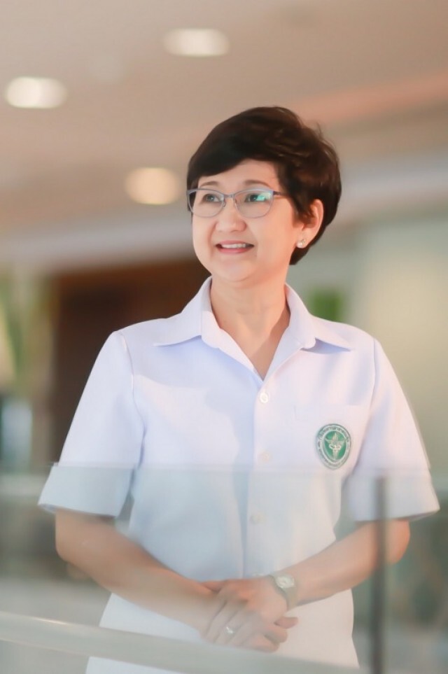 ที่ปรึกษา สธ.-ผอ.รพ.แม่สอด รับรางวัลพยาบาลและแพทย์ดีเด่นระดับภูมิภาคเอเชียแปซิฟิก