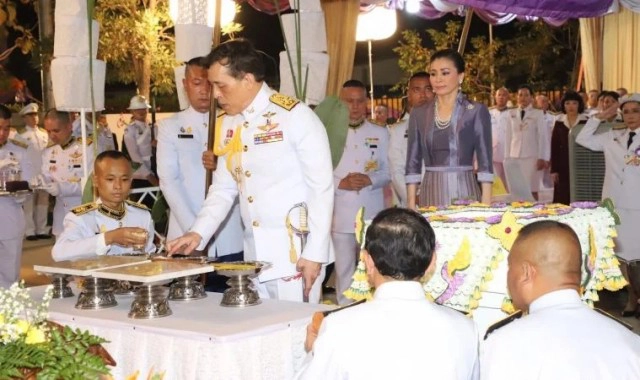 "ในหลวง-พระราชินี" ทรงเปิดอาคารที่ทำการศาลแขวงพระนครศรีอยุธยา