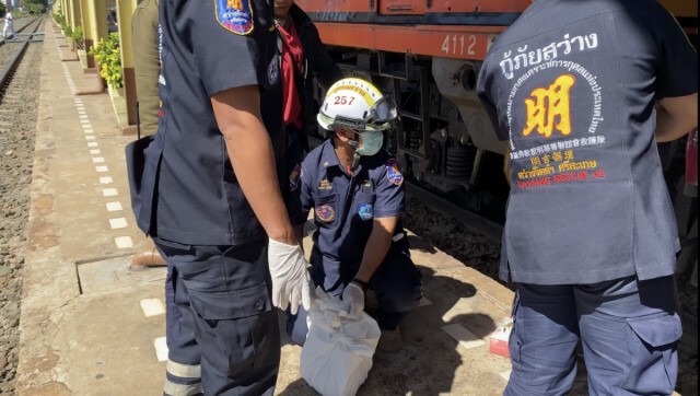 พระโดดให้รถไฟเหยียบร่างเละ