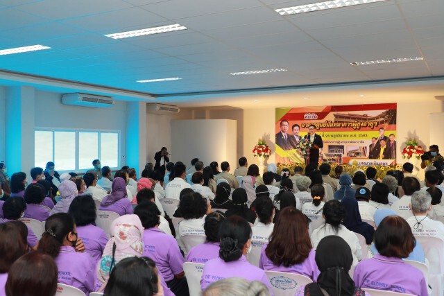 อธิบดี สถ.​ เปิด "อาคารศูนย์นันทนาการผู้สูงอายุ และพัฒนาอาชีพ" เทศบาลเมืองสตูล จังหวัดสตูล