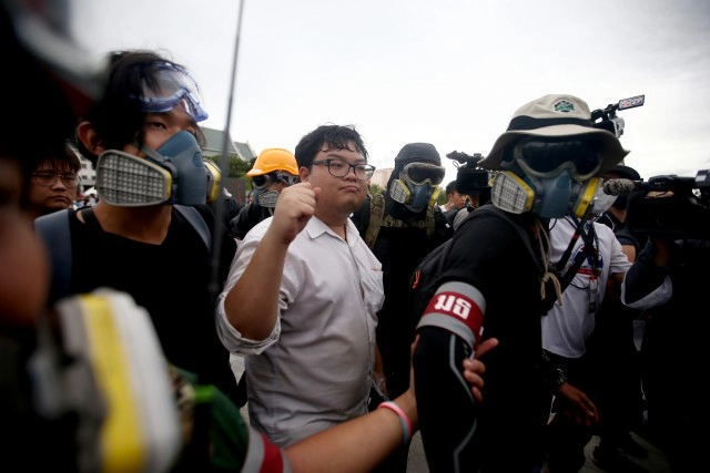 เปิดรายชื่อ "12 แกนนำ" ที่โดนหมายเรียกคดี ม.112 "เพนกวิน" หนักสุด 8 คดี!