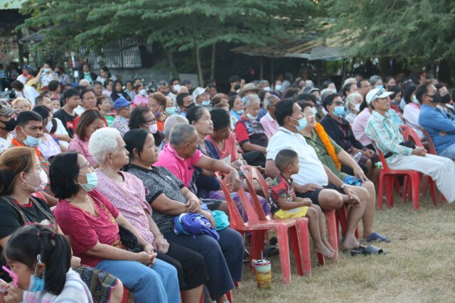 กลุ่มกาฬสินธุ์ต้องดีกว่านี้เปิดเวทีปราศรัยหาเสียงเป็นทีม