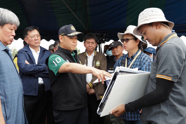"วราวุธ" ติดตามการขุดค้นซากโครงกระดูกวาฬดึกดำบรรพ์