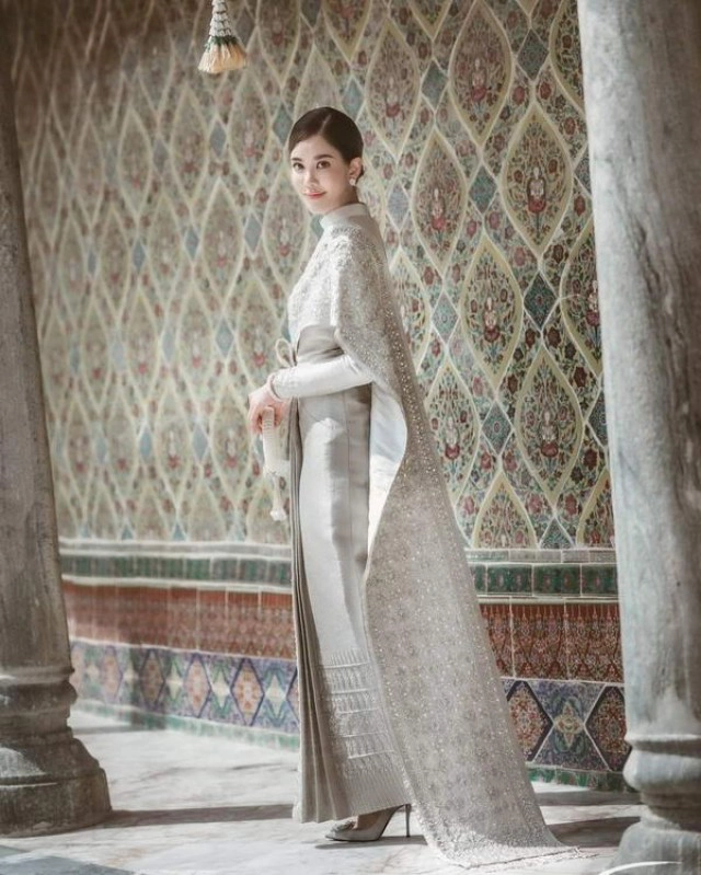 "ก้อย รัชวิน" น้ำตาท่วม! ขอบคุณพ่อแม่ ที่ดูแลลูก จนออกเรือน