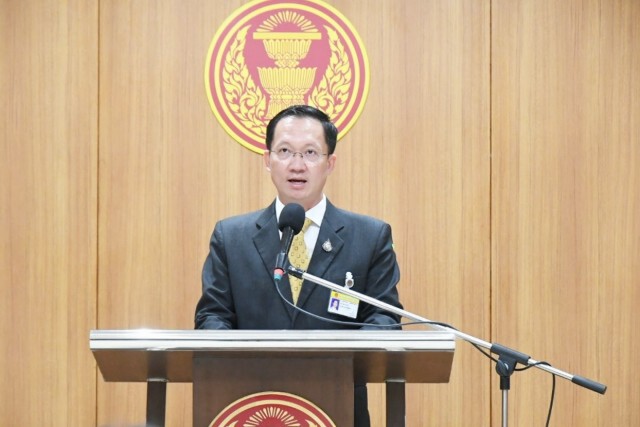 ส.ส.ประชาธิปัตย์ สาปส่ง " มงคลกิตต์" ถอนตัวร่วมรัฐบาล