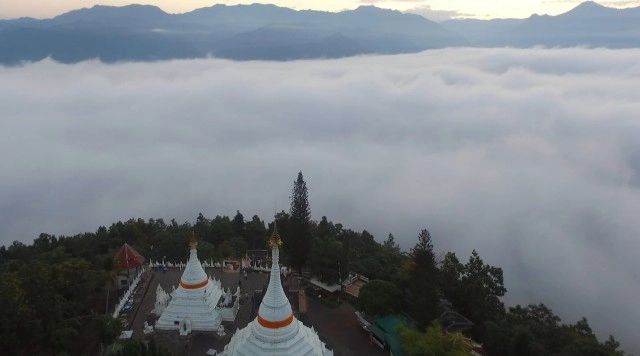 สักการะพระธาตุดอยกองมูชมทะเลหมอกยามเช้า