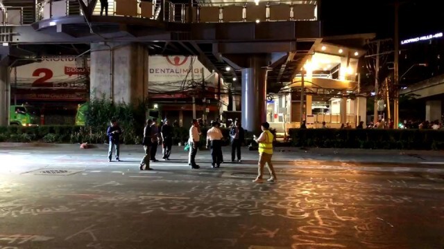 กทม.เร่งทำความสะอาด 5 แยกลาดพร้าว หลังยุติการชุมนุม