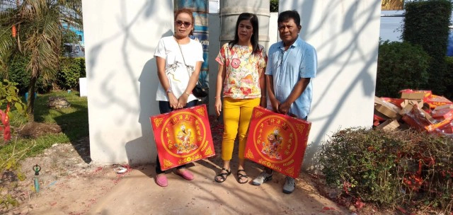 แน่นวัด!! แห่จุดประทัดแก้บน "ไอ้ไข่" วัดดอนใหญ่ หลังได้โชคอ่างน้ำมนต์