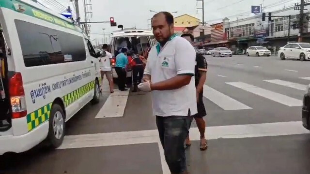 แห่ชื่นชมให้กำลังใจ หนุ่มปั๊มหัวใจช่วยชีวิตกลางถนน