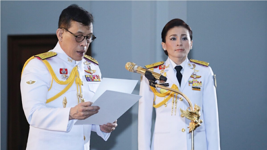 ในหลวง พระราชทานพระบรมราโชวาท แก่ผู้สำเร็จการศึกษาจากวิทยาลัยทหาร