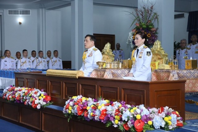 ในหลวง พระราชทานพระบรมราโชวาท แก่ผู้สำเร็จการศึกษาจากวิทยาลัยทหาร