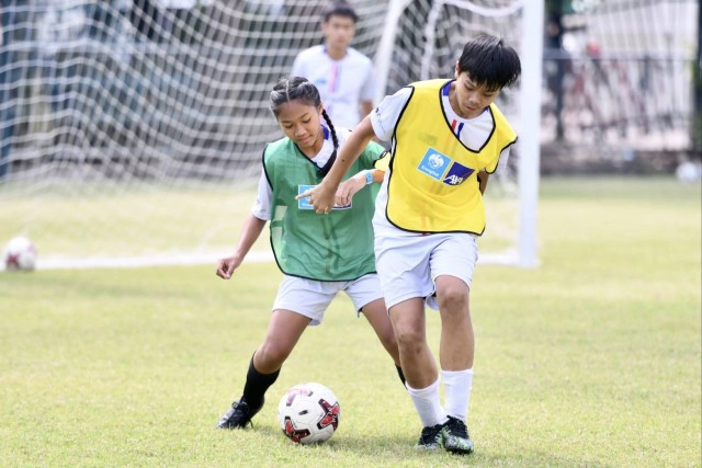 กรุงไทย-แอกซ่าฟุตบอลยูธฯประกาศ27แข้งได้ฝึกกับโค้ชเอไลเซนส์