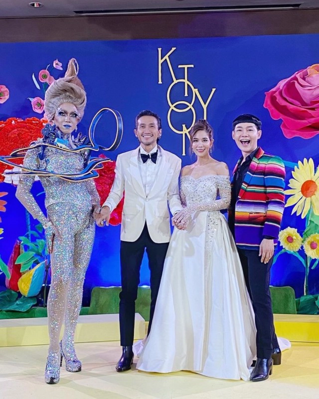 "มาดามมด" จัดเต็มใส่ชุดรถไฟเหาะร่วมงานวิวาห์"ตูน-ก้อย"